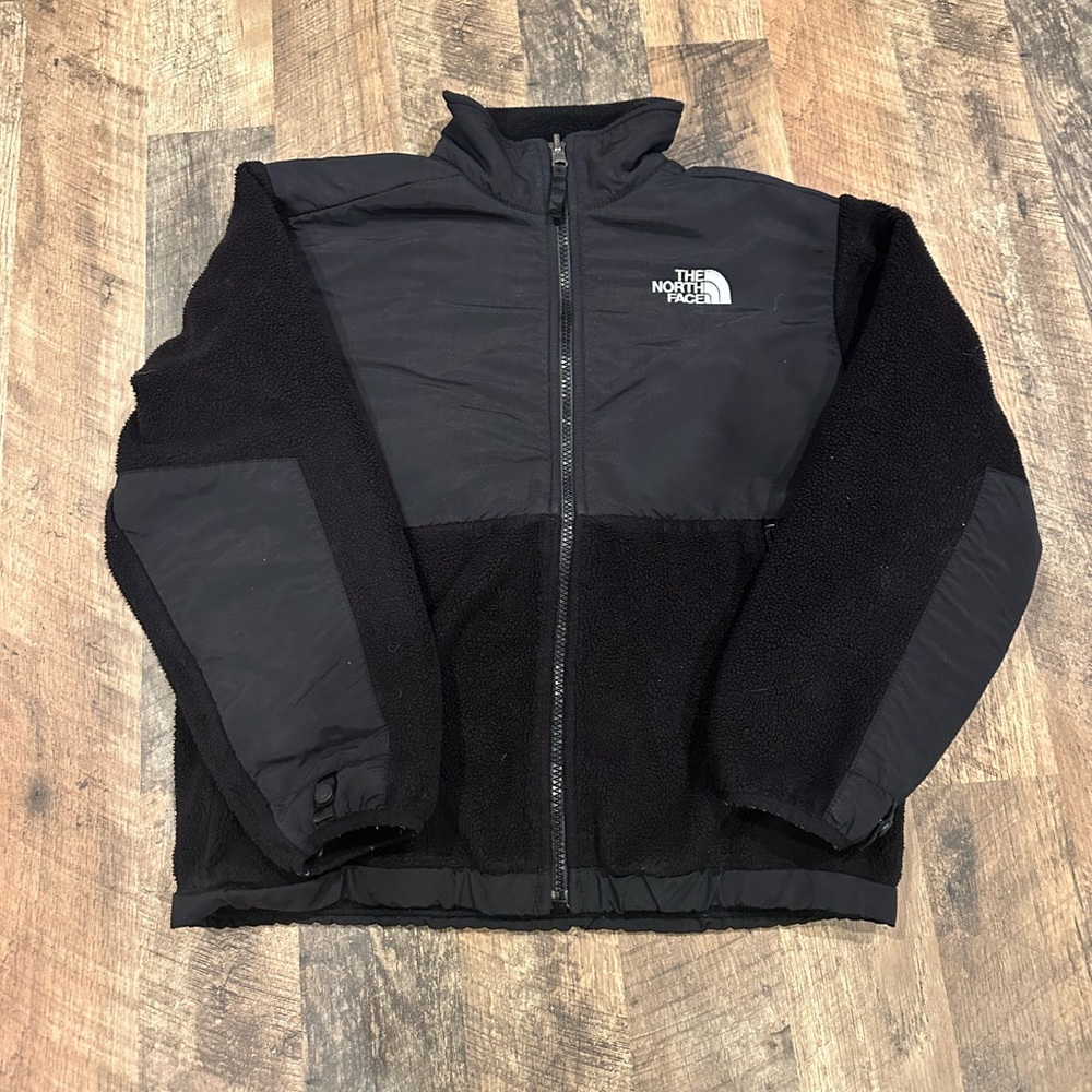 The North Face Boys Medium Fleece Jacket Black